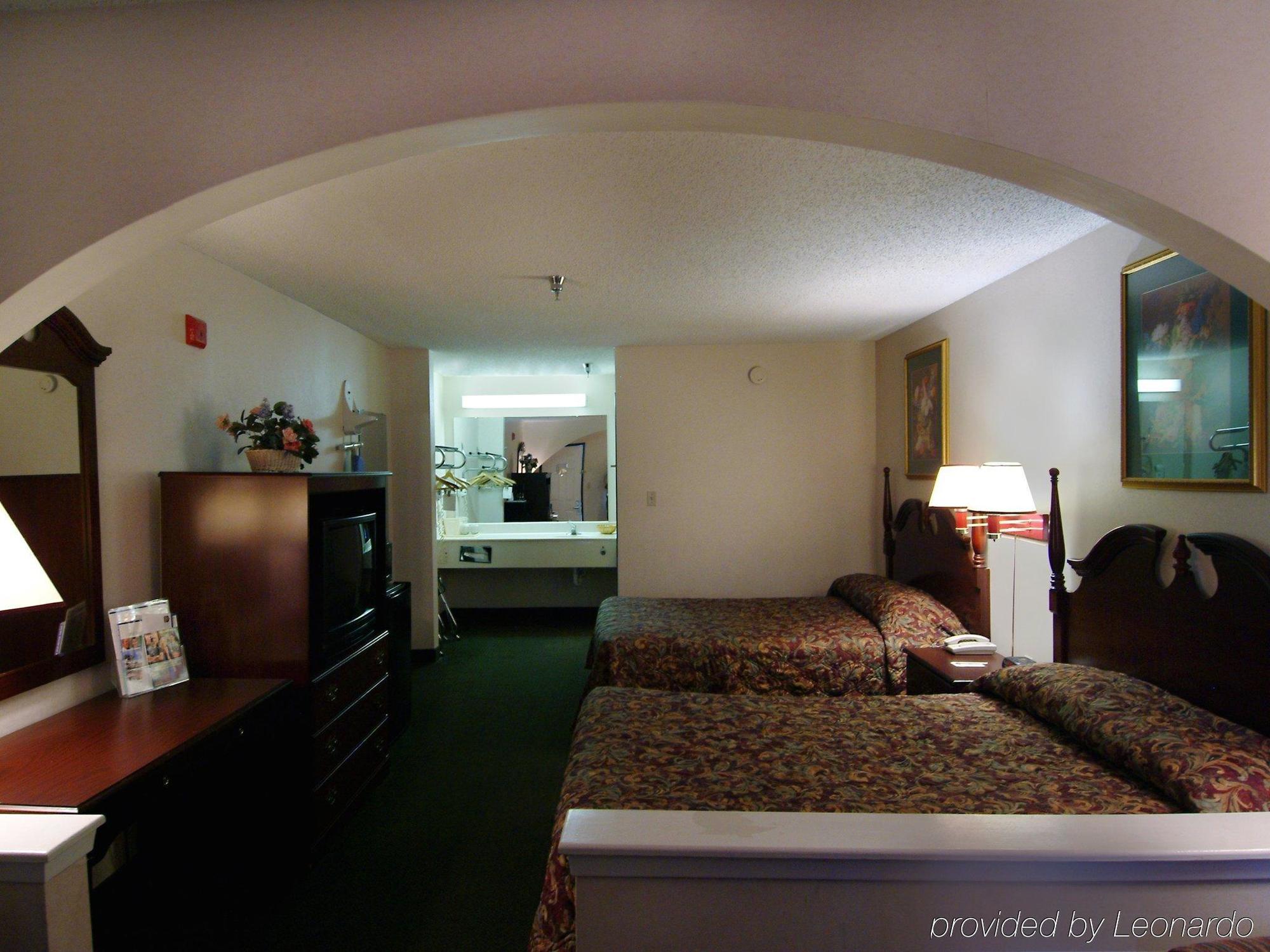 Motel & Mesquite